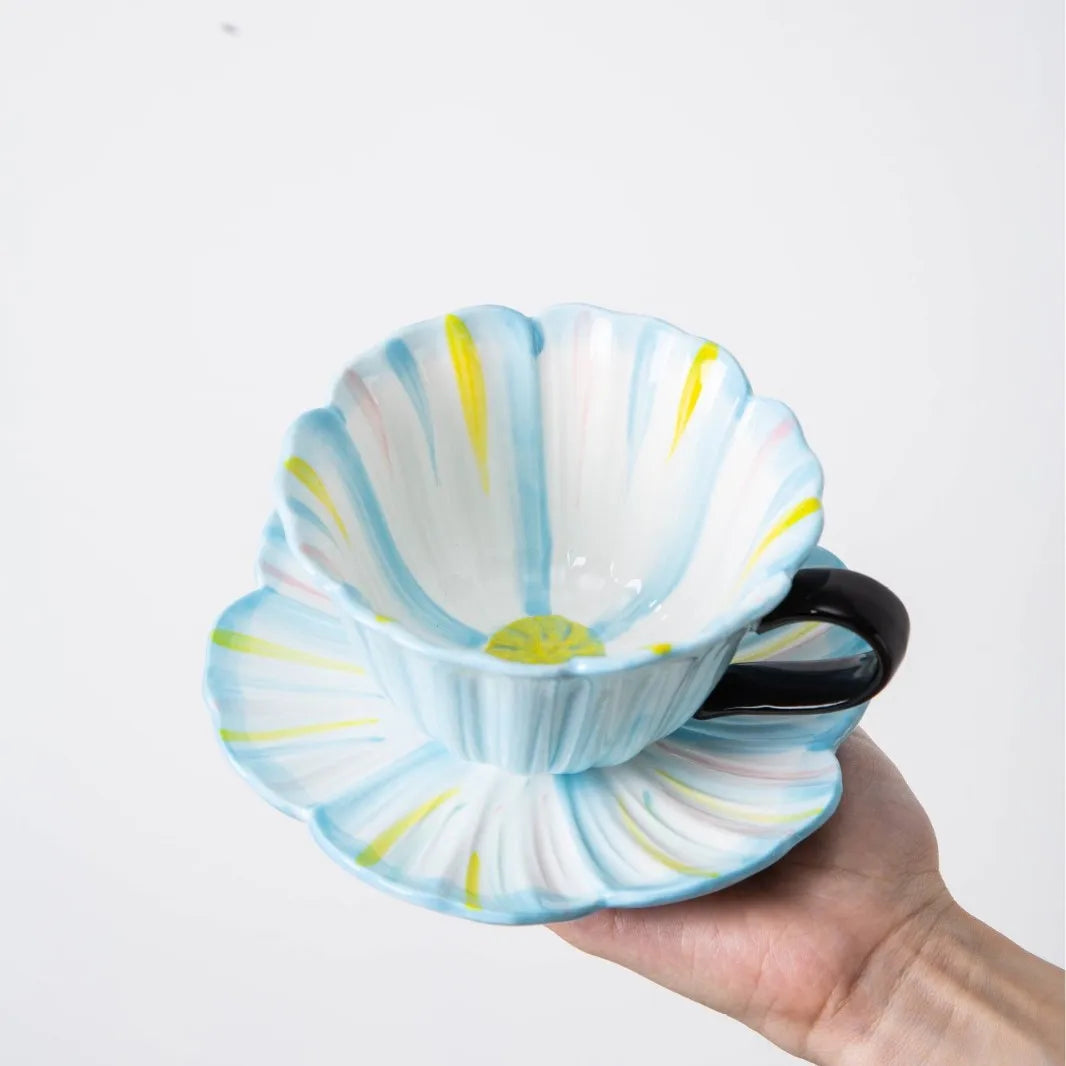 Factory Direct Lelyi Vintage Painted Striped Ceramic Cup Ins Flower Shaped Coffee Cup And Saucer