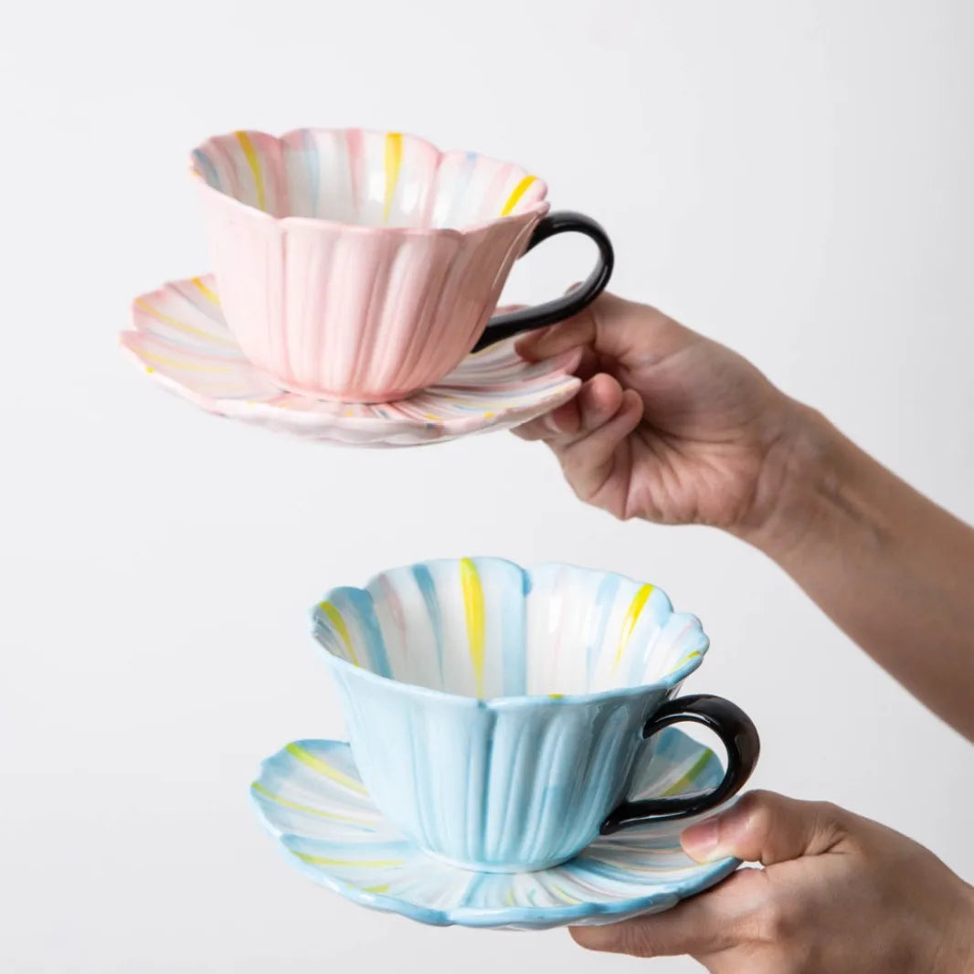 Factory Direct Lelyi Vintage Painted Striped Ceramic Cup Ins Flower Shaped Coffee Cup And Saucer