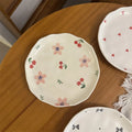 Korean-style In-style Small Flower-shaped Irregular Hand-molded Ceramic Plates and Pastry Plates