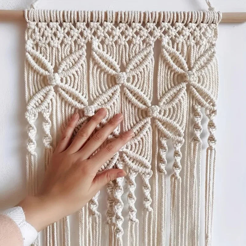 1pcs Polyester-Cotton Macrame Wall Hanging with Fringe Clover Diamond Grid Pattern for Home Decor Fashionable Room Decoration