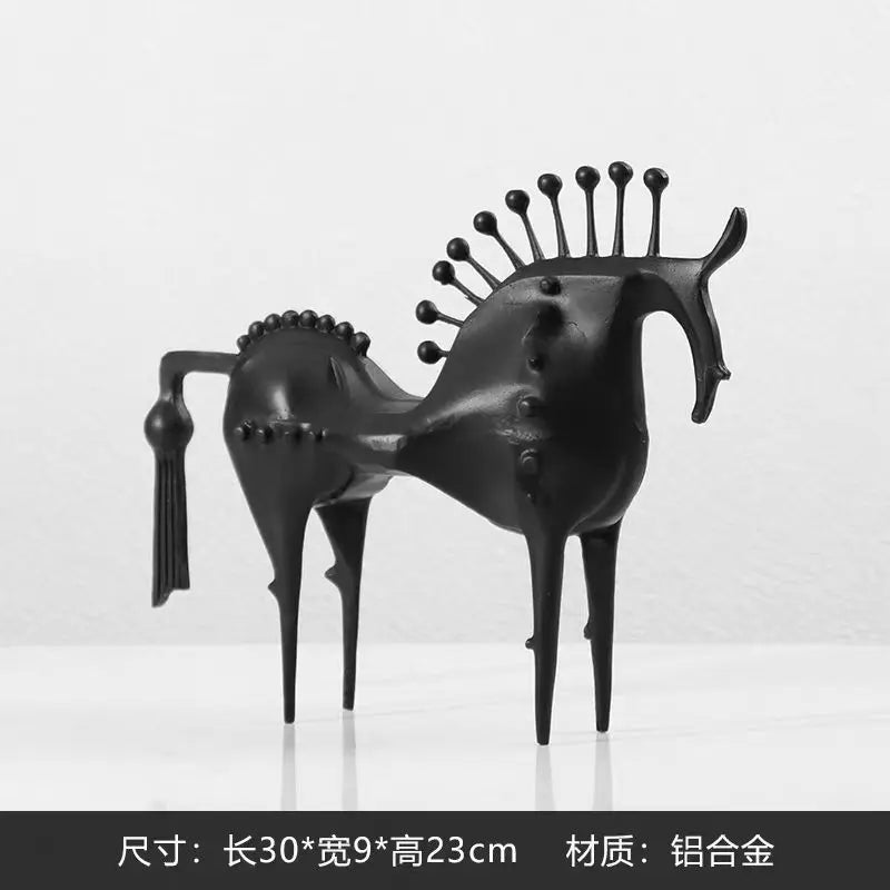 Decor Figurines Abstraction Horseradish Horse Figurine Metal Handicraft  Miniatures Artificial Animal Sculpture Home Decoration