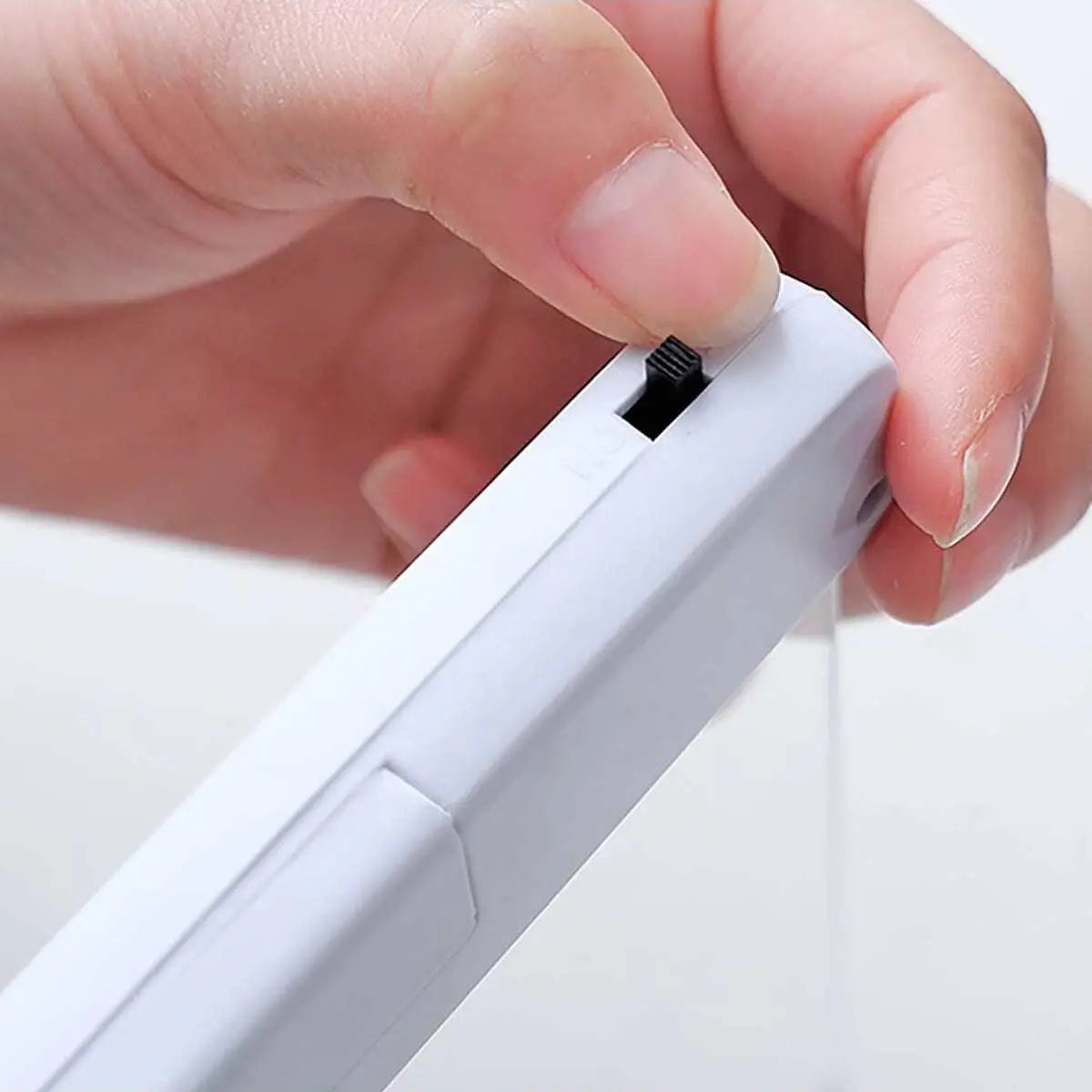 1pc-LED Flat Night Vision Reading Light for Reading and Learning, Soft Eye Protection with Text Clip on Reading Light